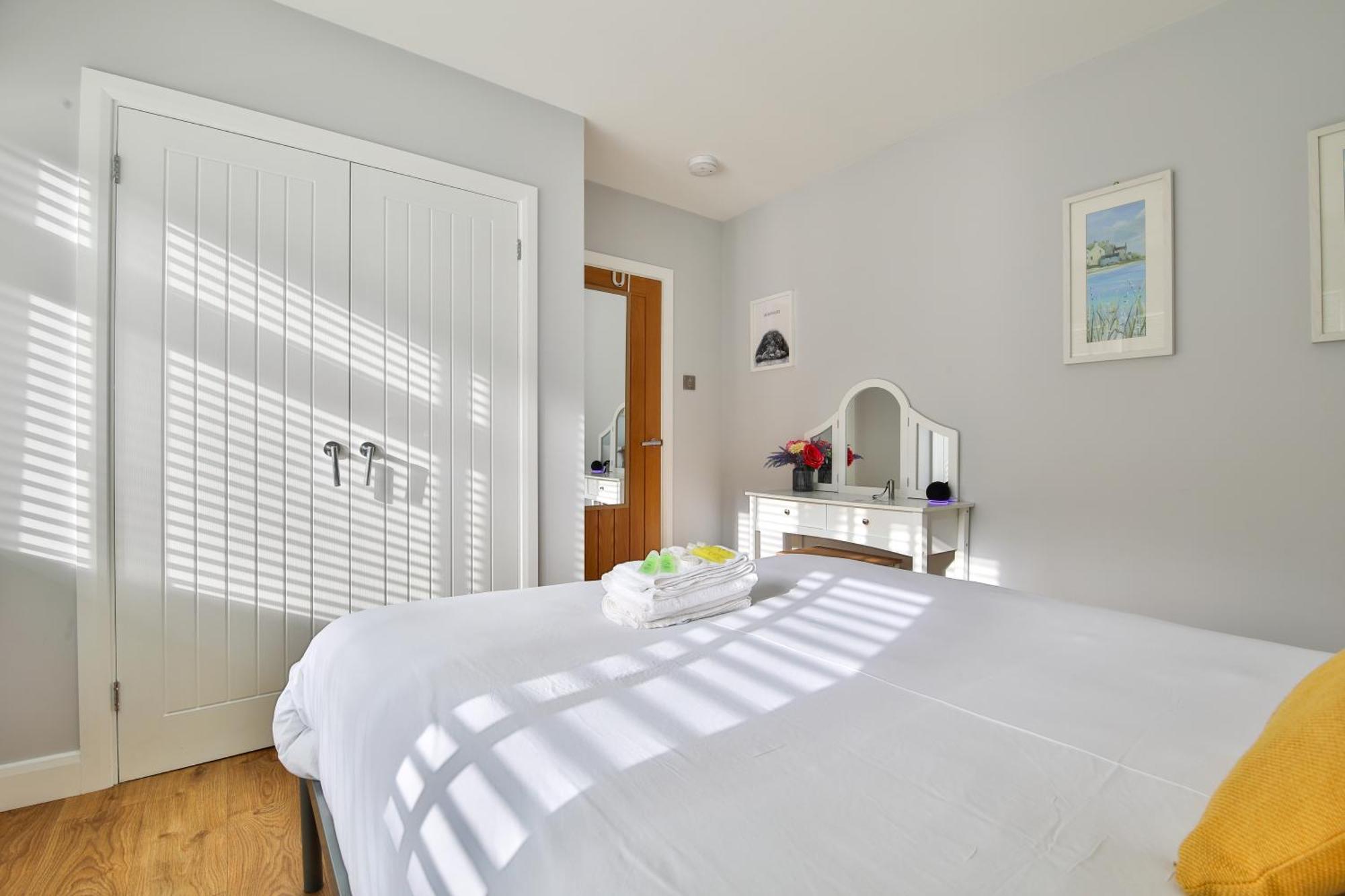 Just Stay Wales - Marshmallow Cottage, Oxwich Суонси Экстерьер фото